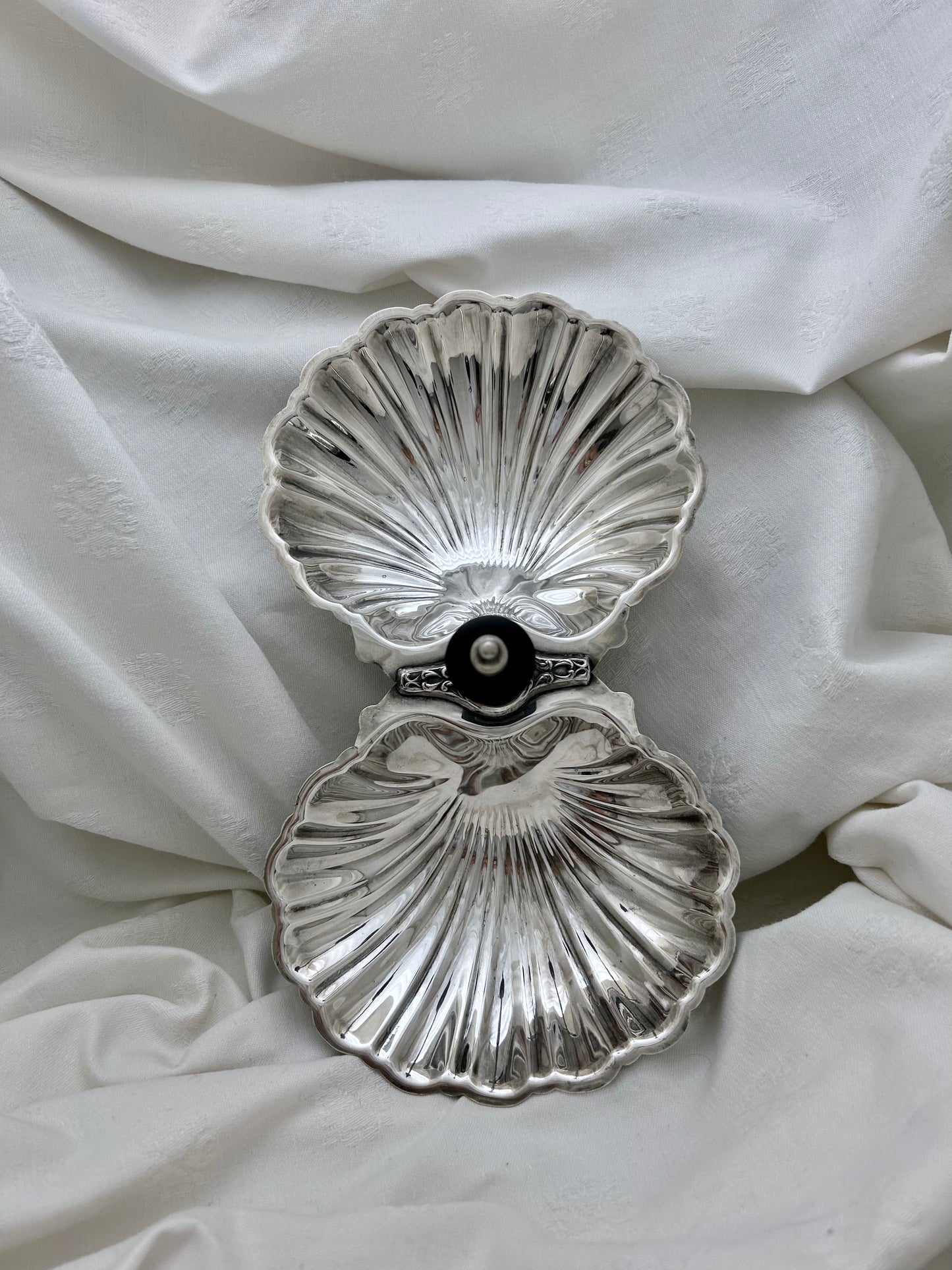 FB Rogers Double Shell Dish