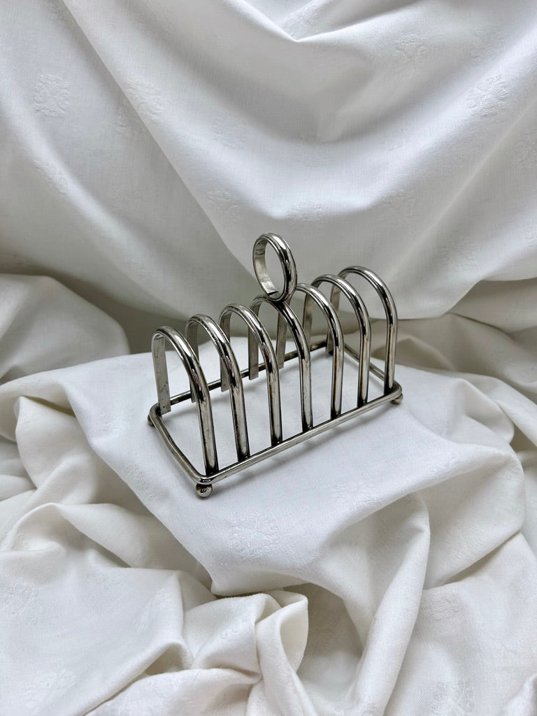 Toast Rack with a Rounded Handle