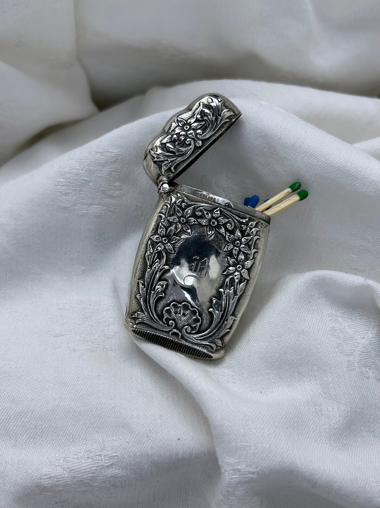 Antique Victorian Vesta Case