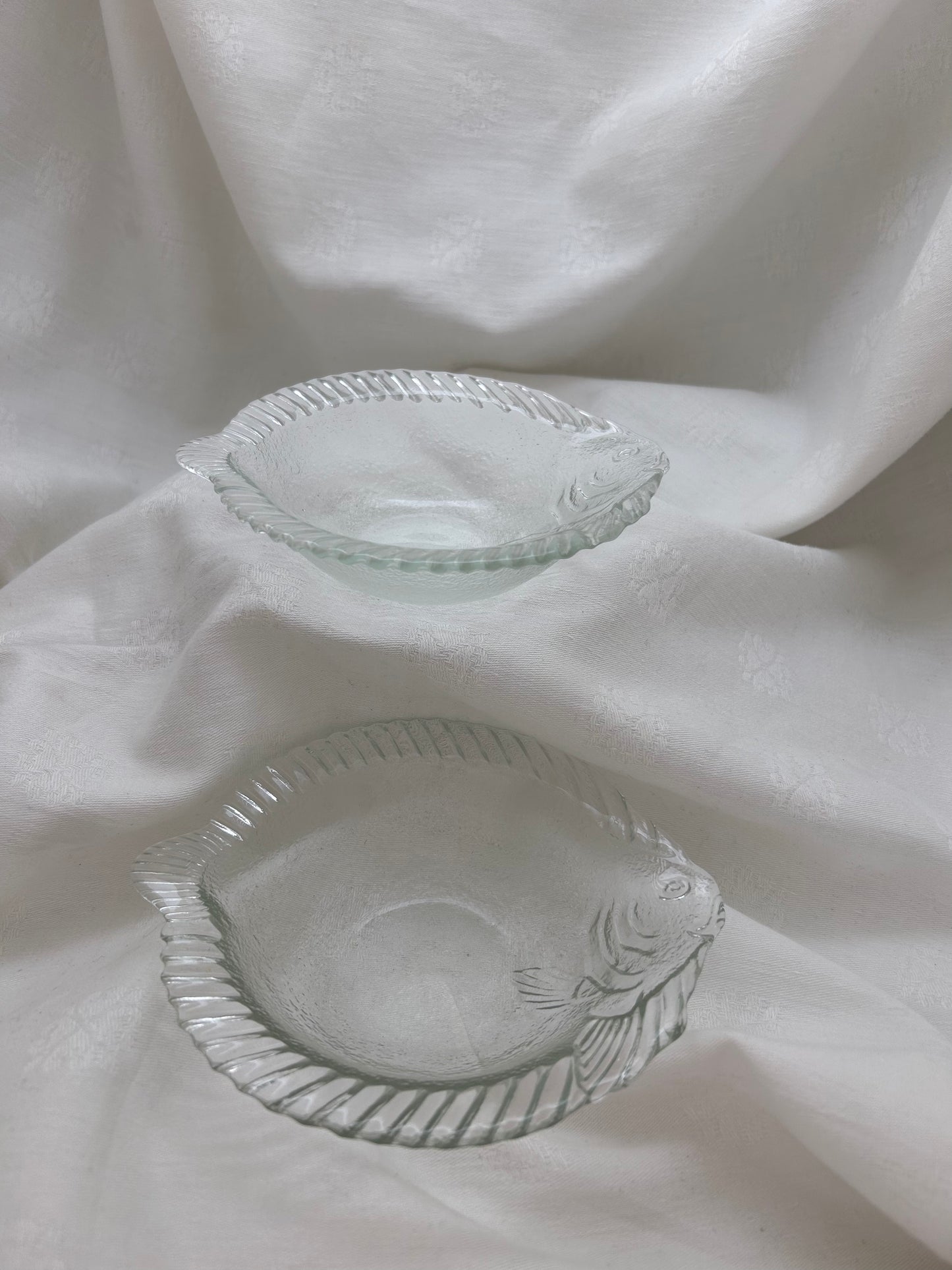 Mikasa Japanese Glass Fish Bowl Set